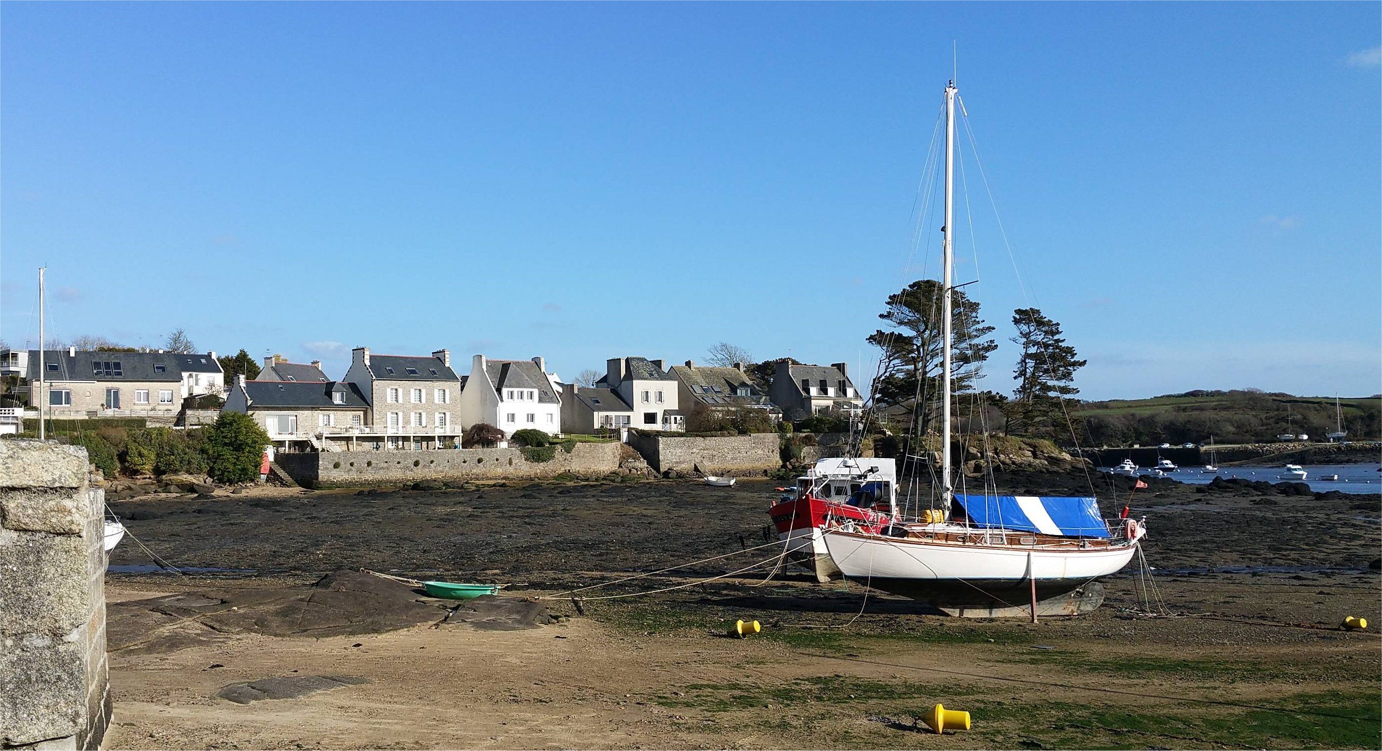 Fonds d'cran Bateaux Bateaux de pche Bateau de pêche Port de Lanildut