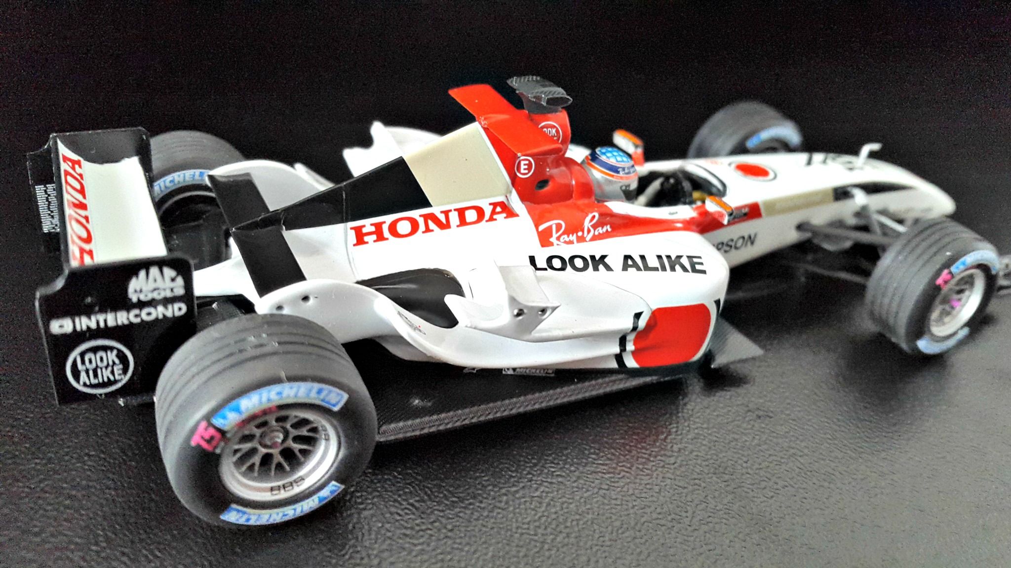 Wallpapers Cars Cars - Toys B-A-R HONDA 006 Grand Prix du Japon 2004 (pilote: Takuma SATO)