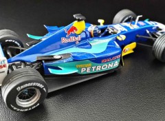  Cars SAUBER PETRONAS C22 2003 (pilote: Heinz Harald FRENTZEN)