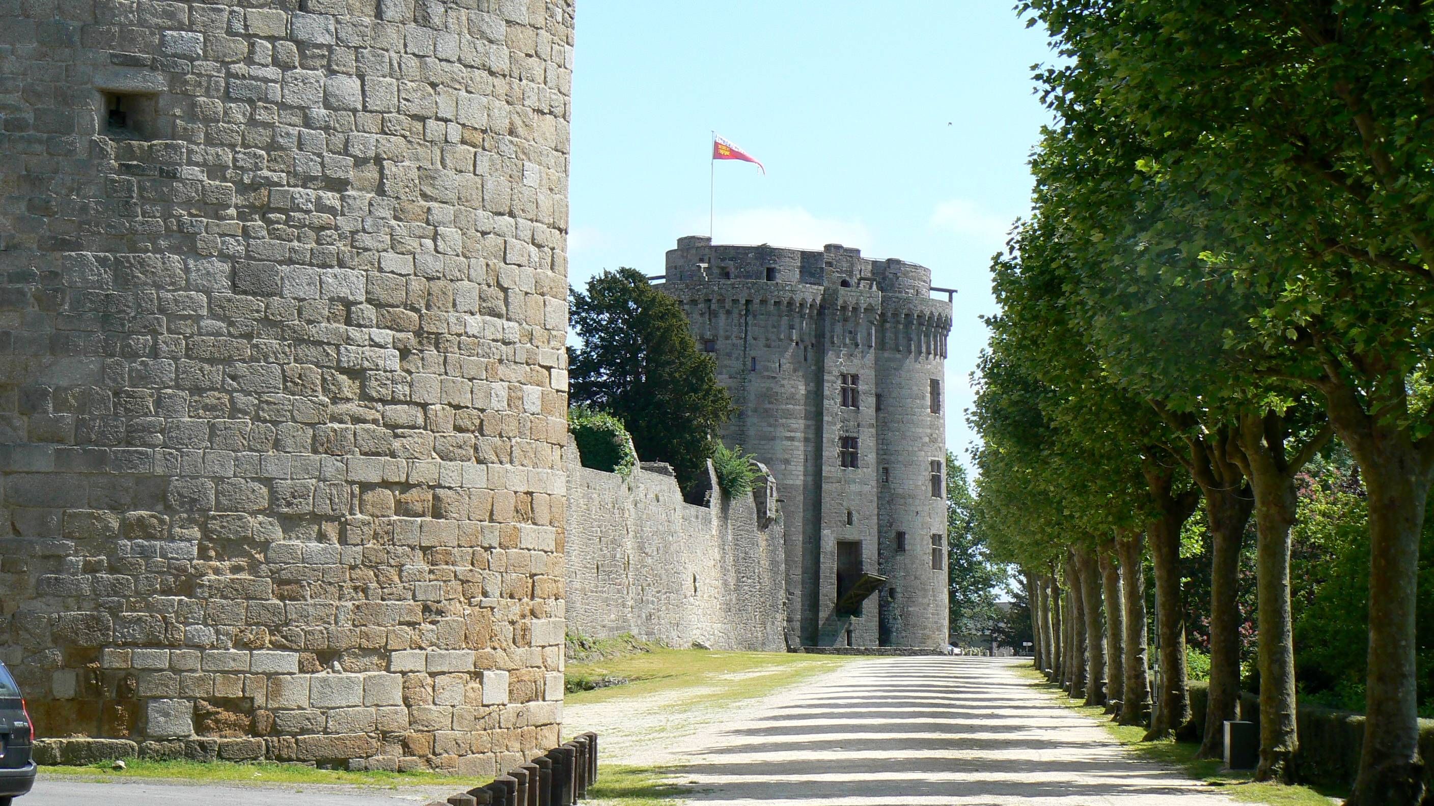 Fonds d'cran Constructions et architecture Chteaux - Palais Château de Dinan