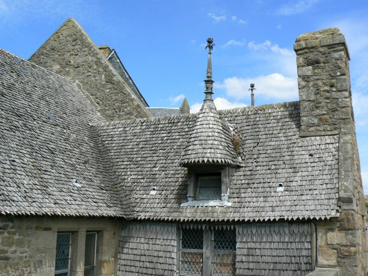 Fonds d'cran Constructions et architecture Toits - Murs - Cltures Toiture Mont Saint-Michel 04