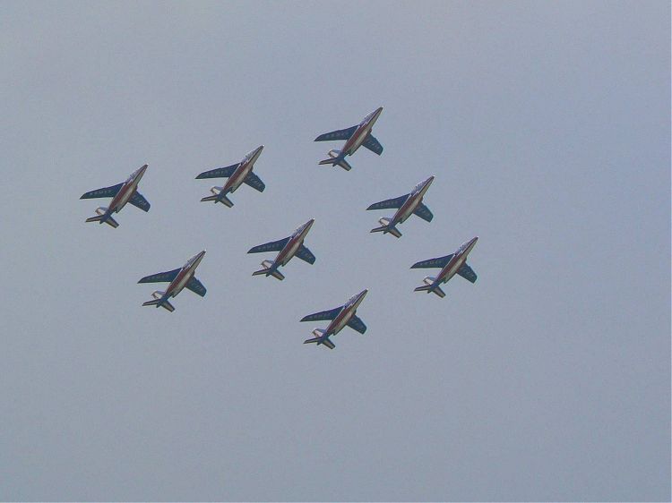 Fonds d'cran Avions Avions militaires Patrouille de France 03