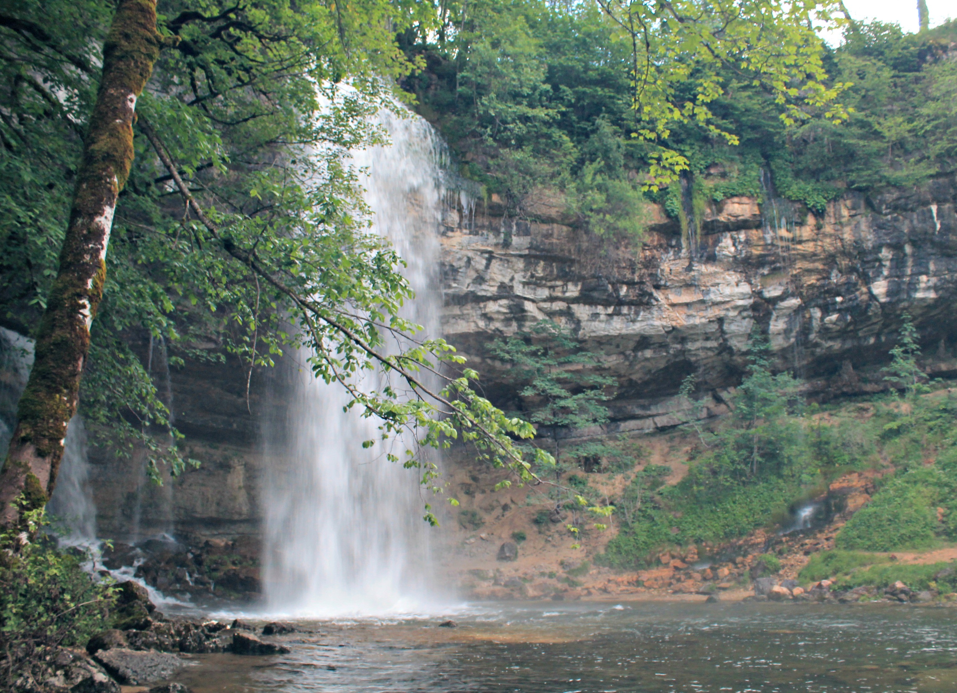 Wallpapers Nature Waterfalls cascades du hérisson : le saut girard