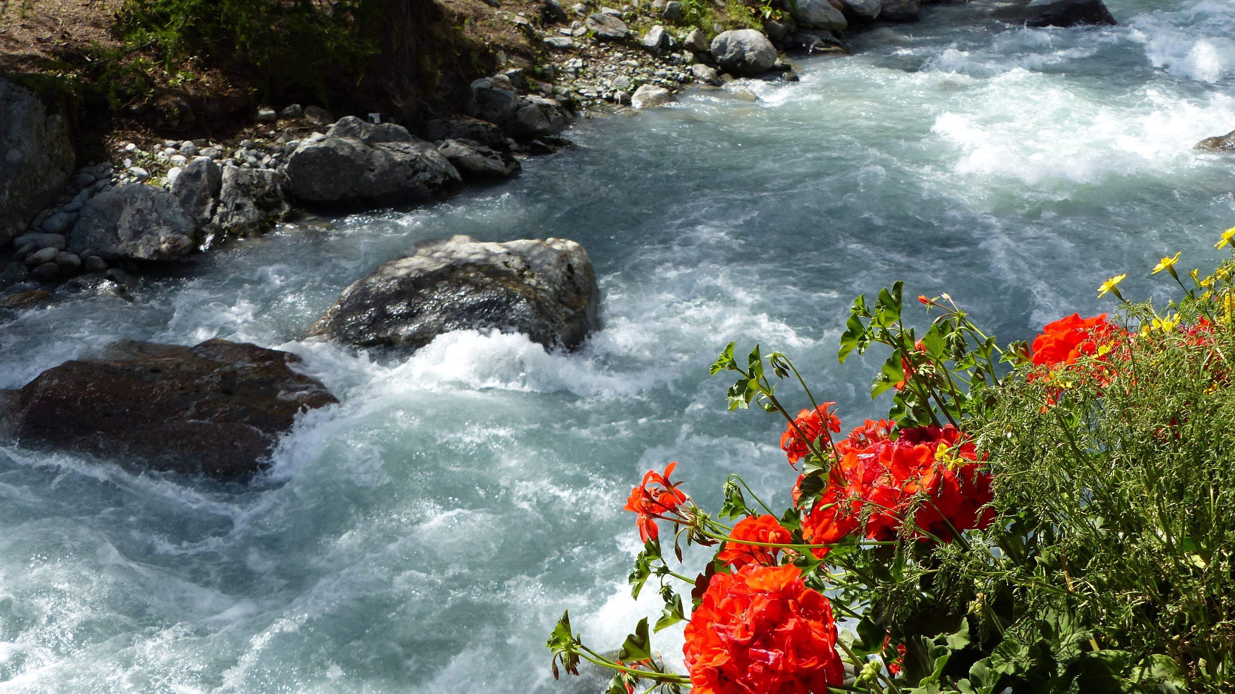 Wallpapers Nature Rivers - Torrents Rivière en Italie