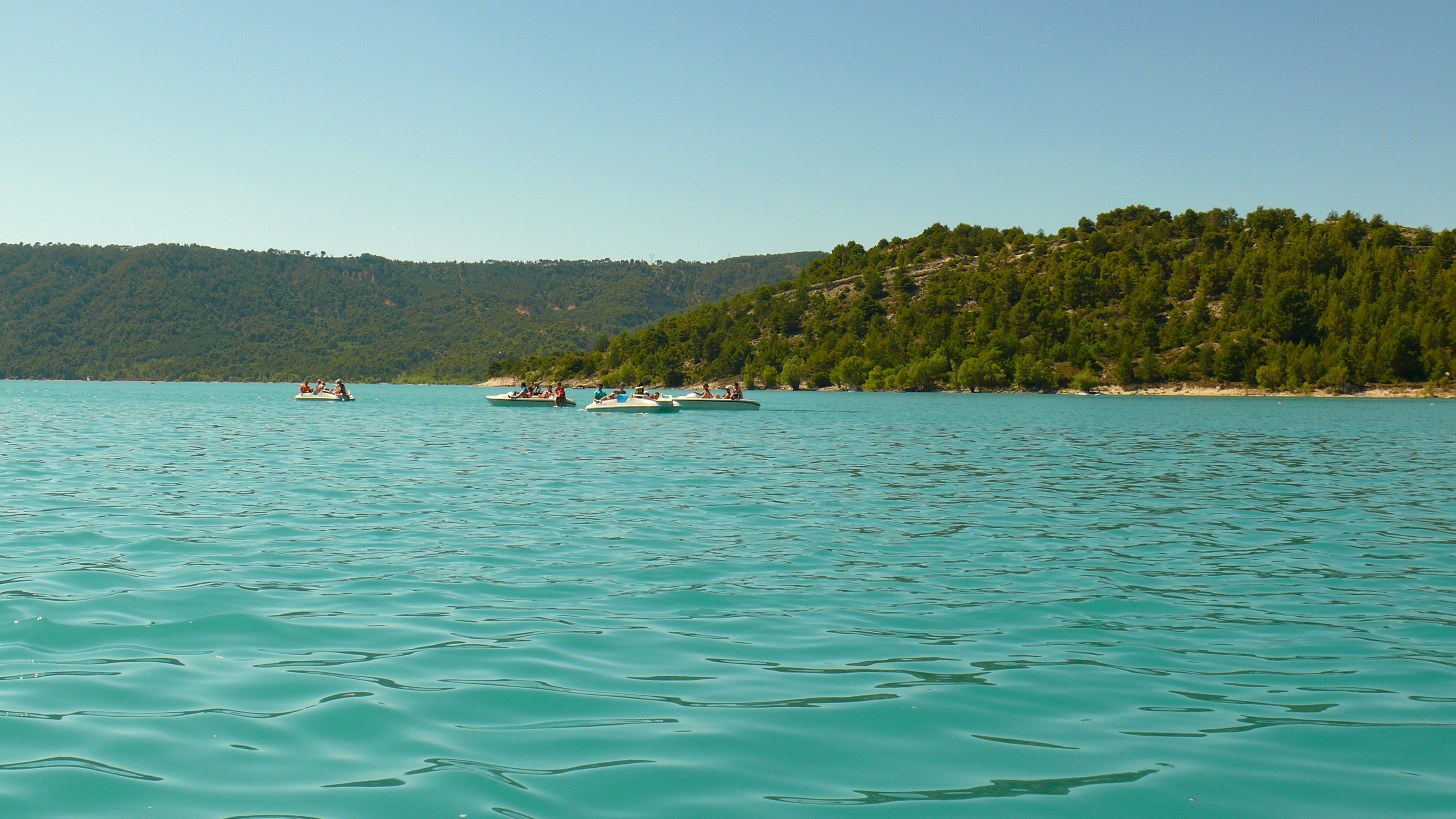 Fonds d'cran Voyages : Europe France > Provence-Alpes-Cte d'Azur Le lac de Sainte Croix