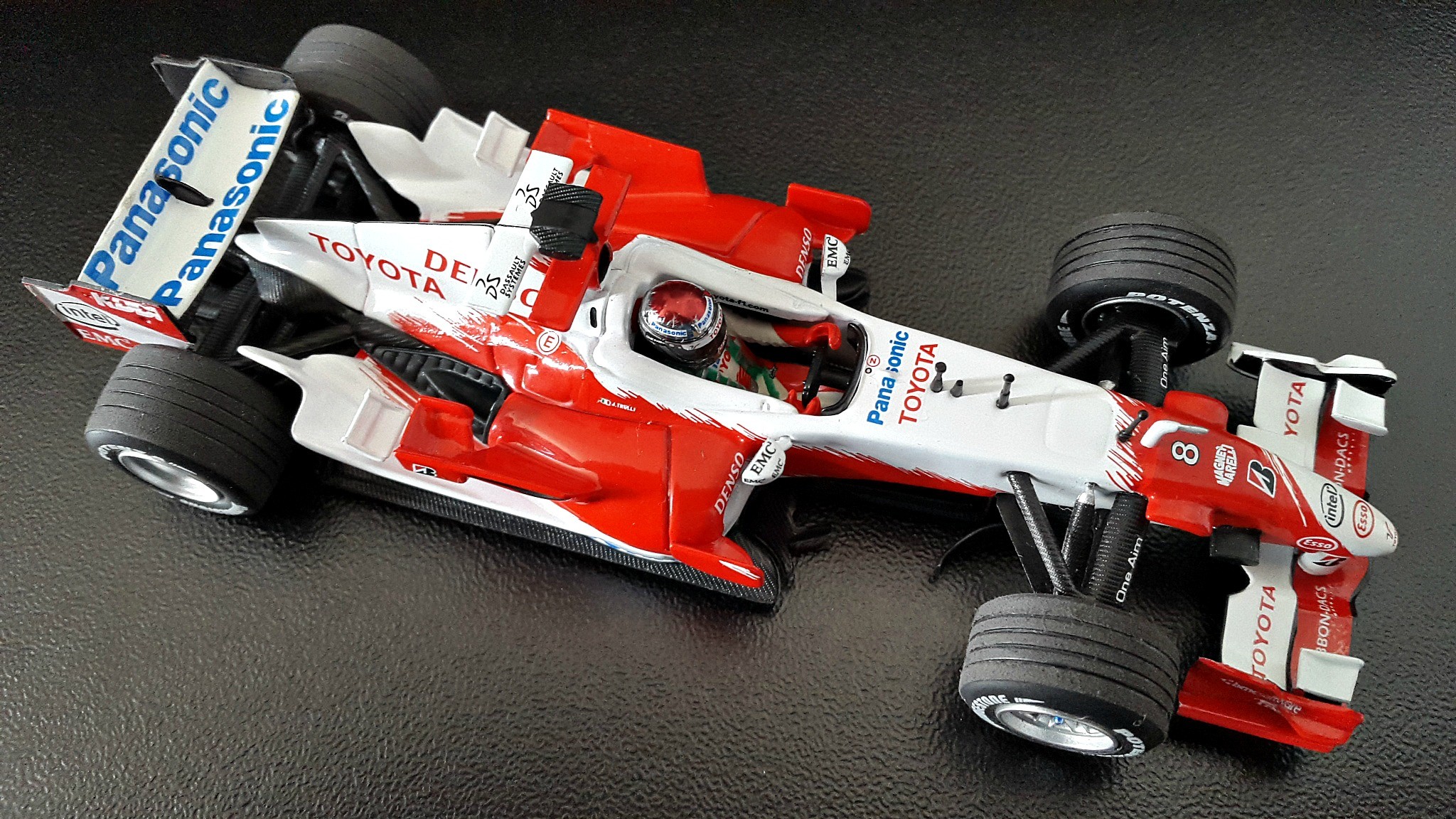 Wallpapers Cars Cars - Toys TOYOTA TF 106 (2006 - Jarno TRULLI)