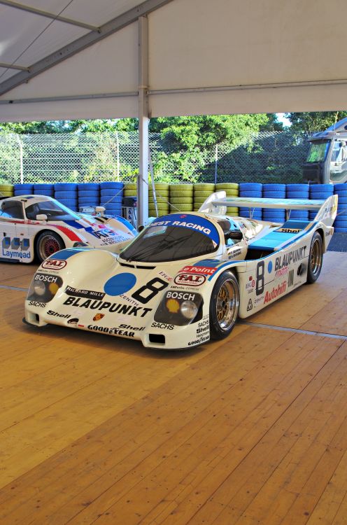 Fonds d'cran Voitures Voitures de course Porsche 962 C (3 éme des 24 Heures du Mans 1988)