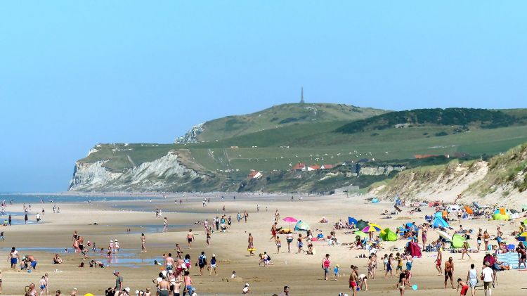 Fonds d'cran Voyages : Europe France > Nord Pas de Calais La plage de Wissant et le Cap Blanc Nez