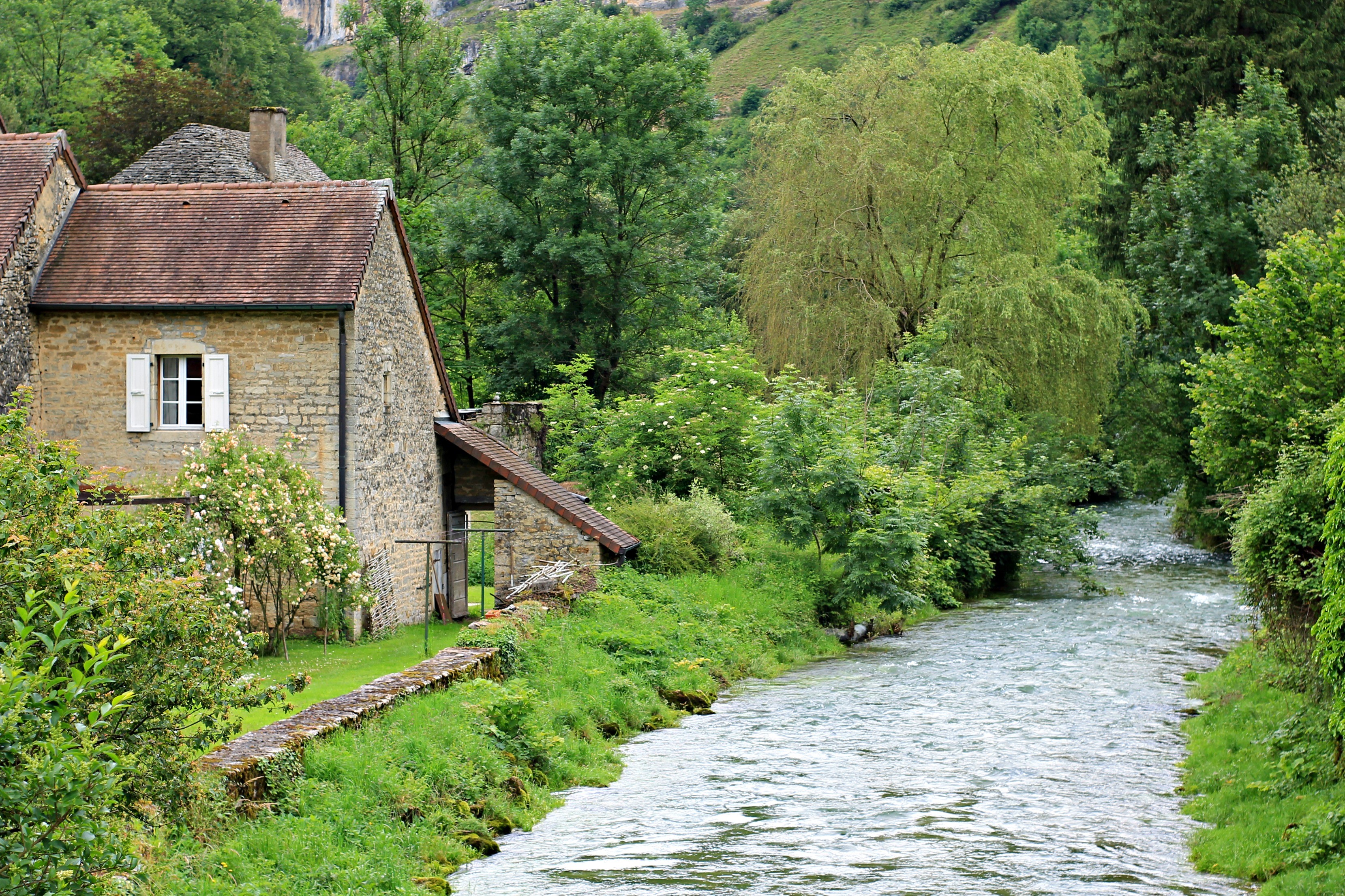 Wallpapers Constructions and architecture Houses Baume les messieurs (jura)