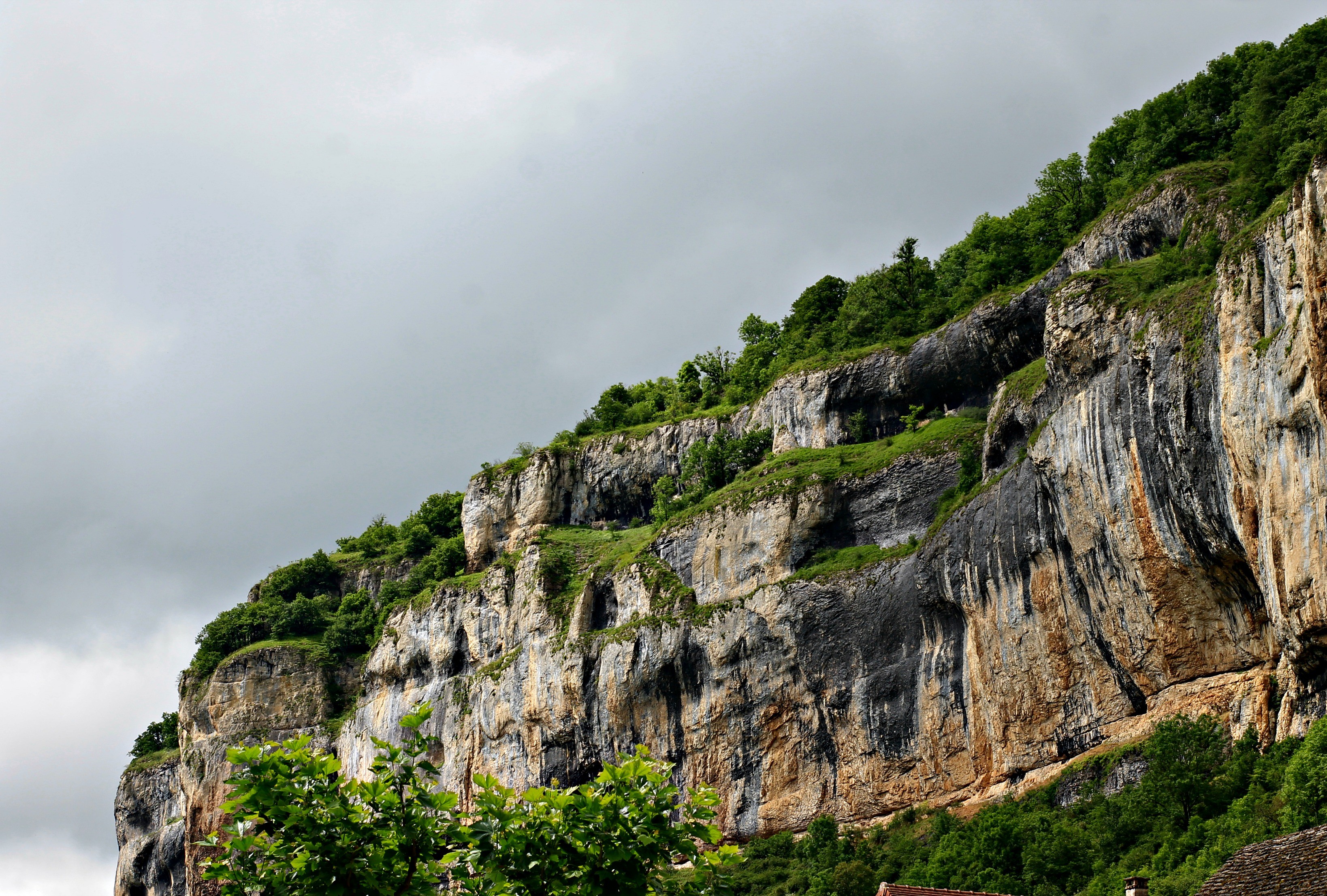 Fonds d'cran Nature Falaises Baume les messieurs (jura)