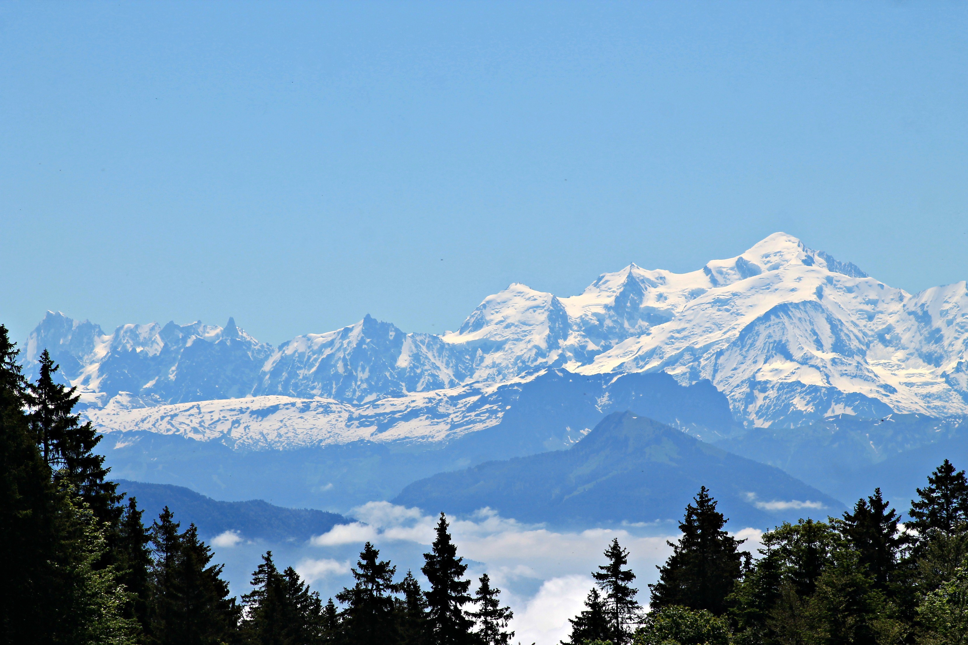 Fonds d'cran Nature Montagnes le  massif du mont blanc