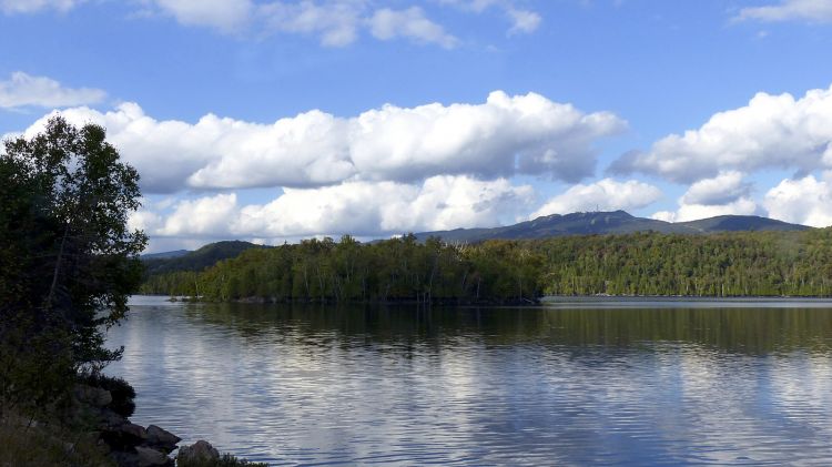 Wallpapers Trips : North America Canada Le lac du Mont Tremblant (Province de Québec)