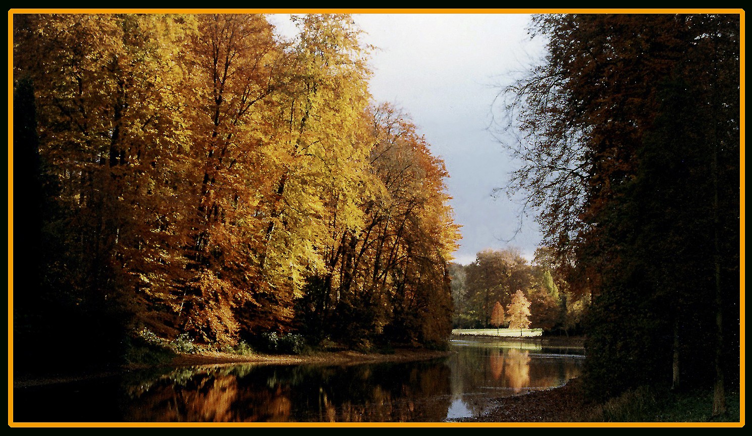 Fonds d'cran Nature Saisons - Automne Ambiance automnale à La Hulpe (Belgique)