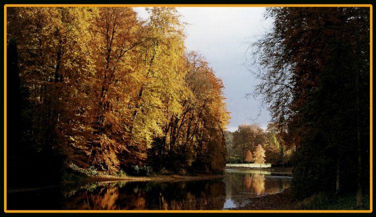 Fonds d'cran Nature Saisons - Automne Ambiance automnale à La Hulpe (Belgique)