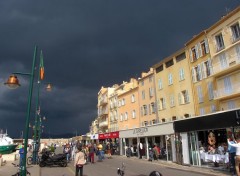  Constructions and architecture Avant l'orage