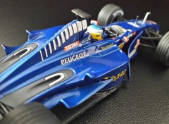  Cars PROST PEUGEOT AP 03 (année 2000 - pilote Nick HEIDFELD)