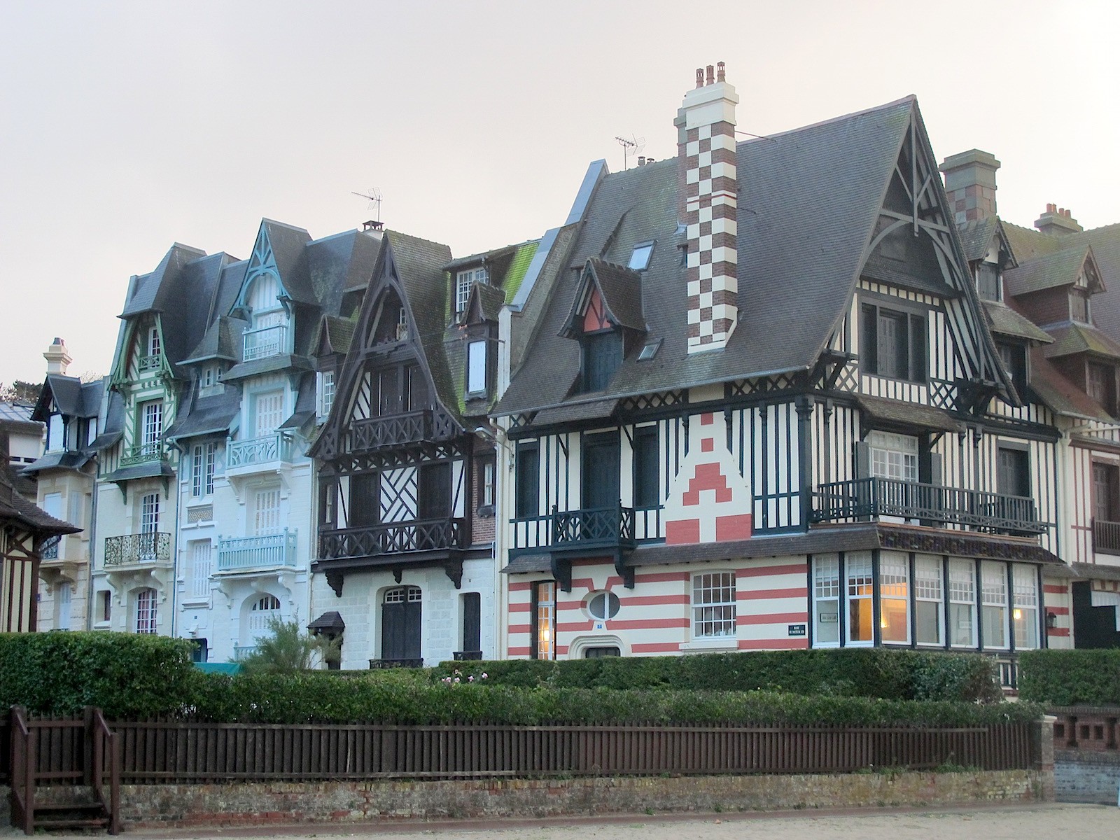 Fonds d'cran Constructions et architecture Faades Trouville