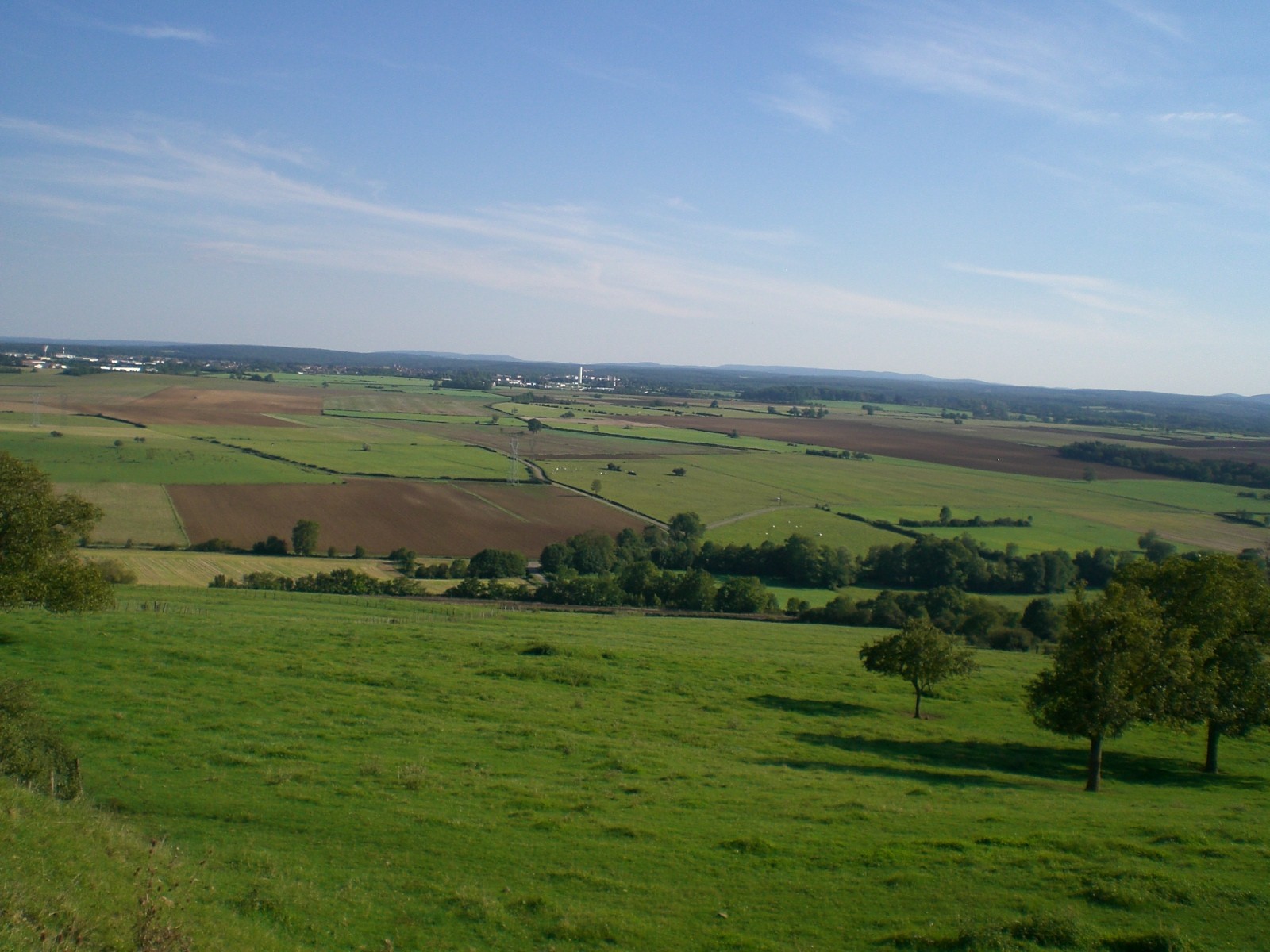 Fonds d'cran Nature Paysages Panorama sur Avallon (89)