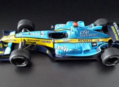  Voitures F1 RENAULT R25 - 2005 