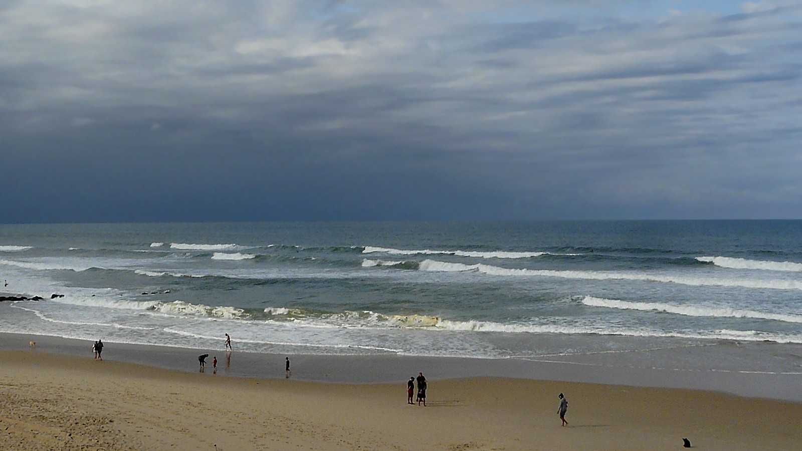 Fonds d'cran Voyages : Europe France > Aquitaine Orage en approche à Lacanau