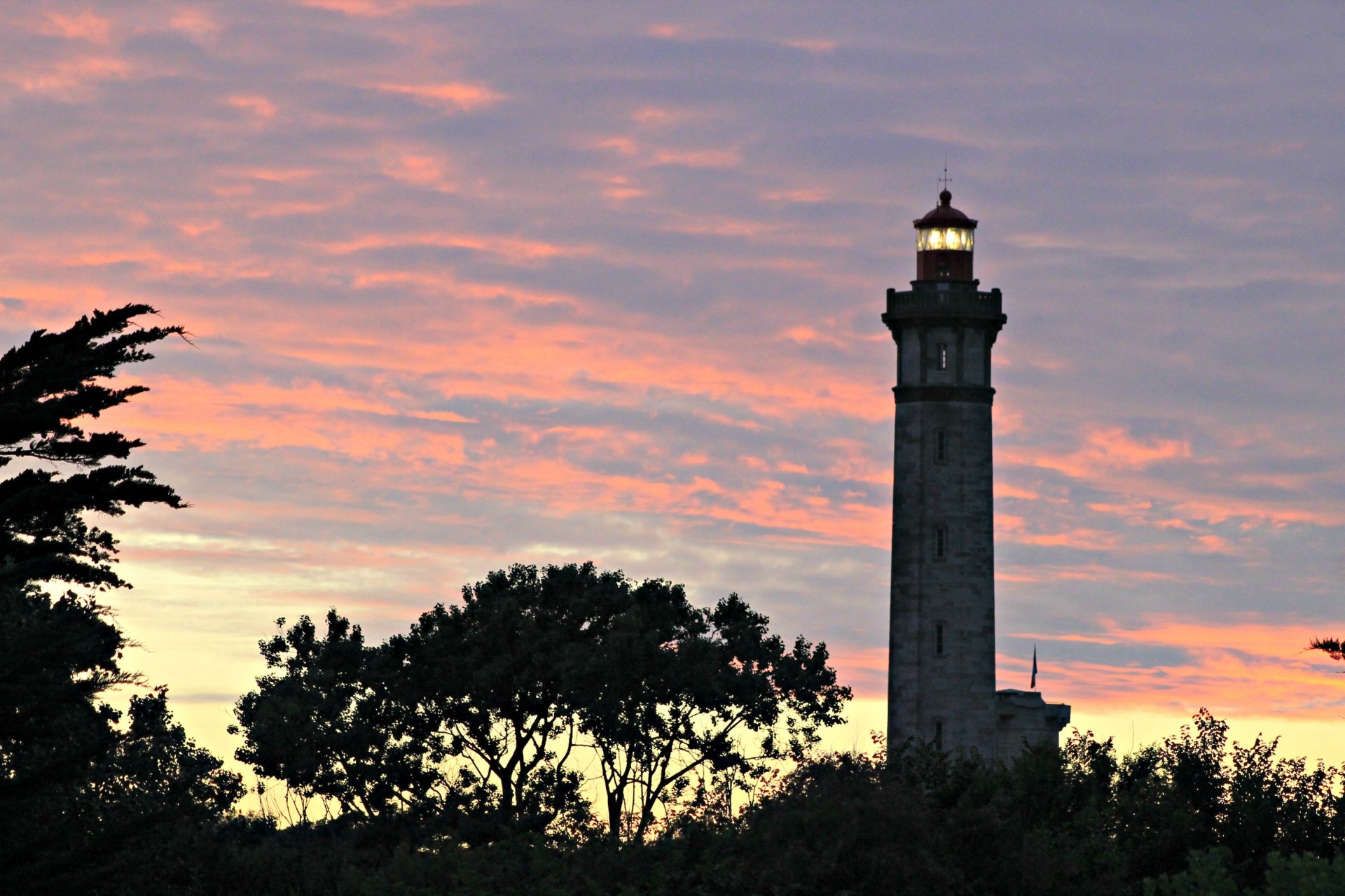 Wallpapers Constructions and architecture Lighthouses phare des baleines (le de r)