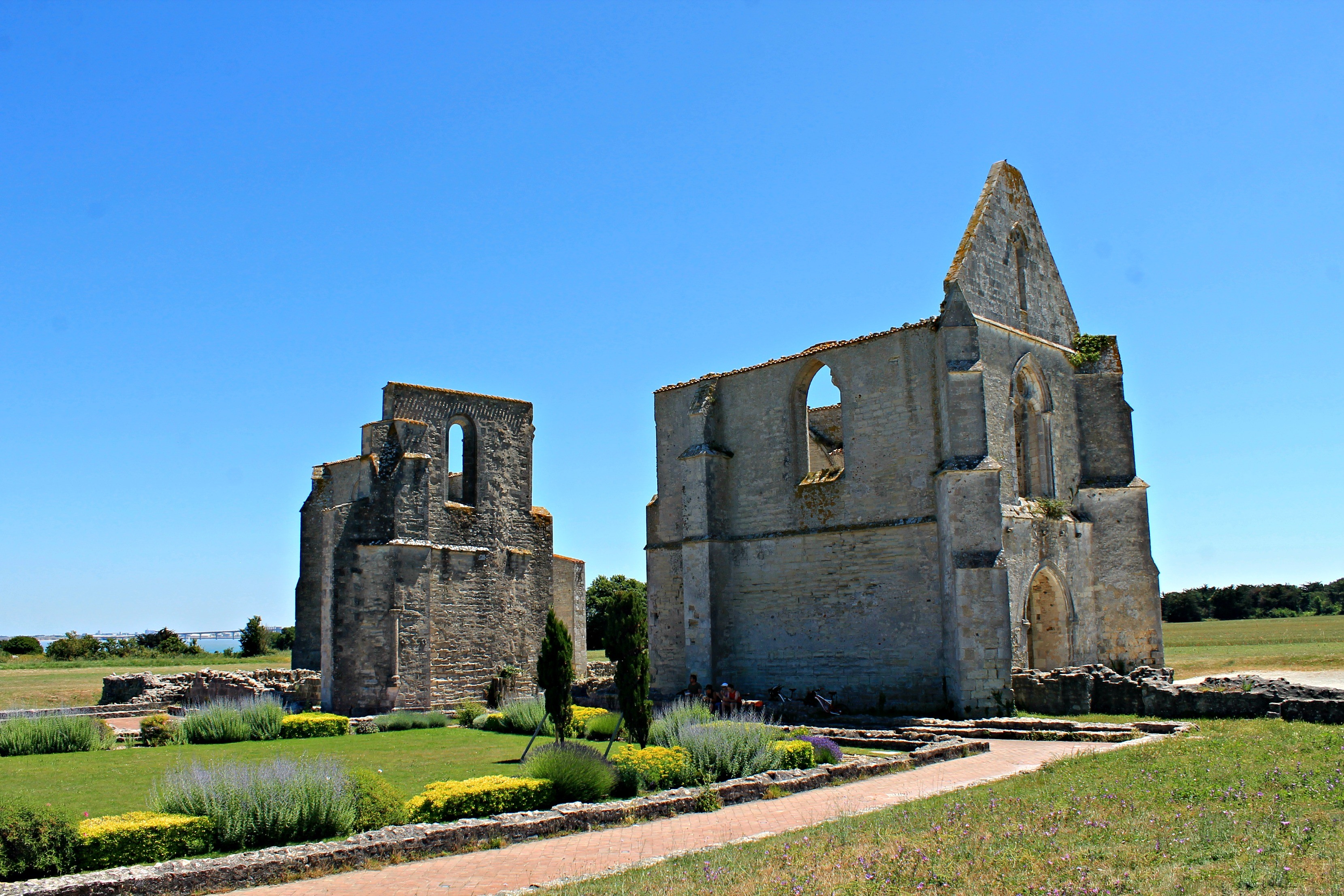 Fonds d'cran Constructions et architecture Ruines - Vestiges abbaye