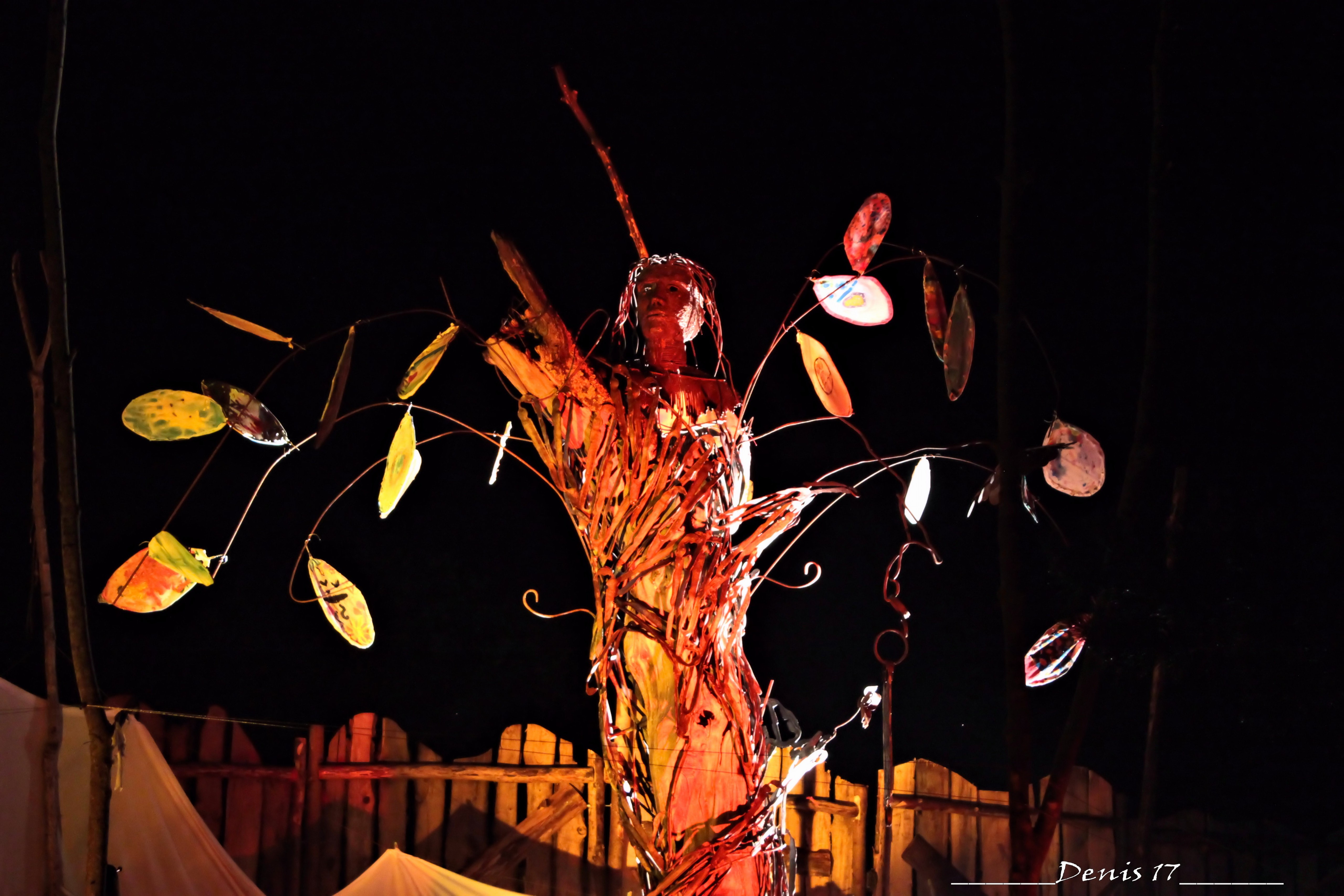 Fonds d'cran Objets Statuettes - Sculptures AUVERGNE  FESTIVAL DE L' ARBRE CREUX 2017