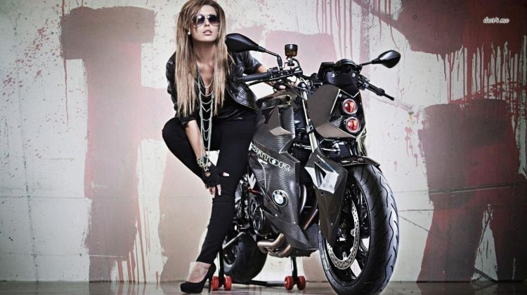 Wallpapers Motorbikes Girls and motorbikes Wallpaper N454376