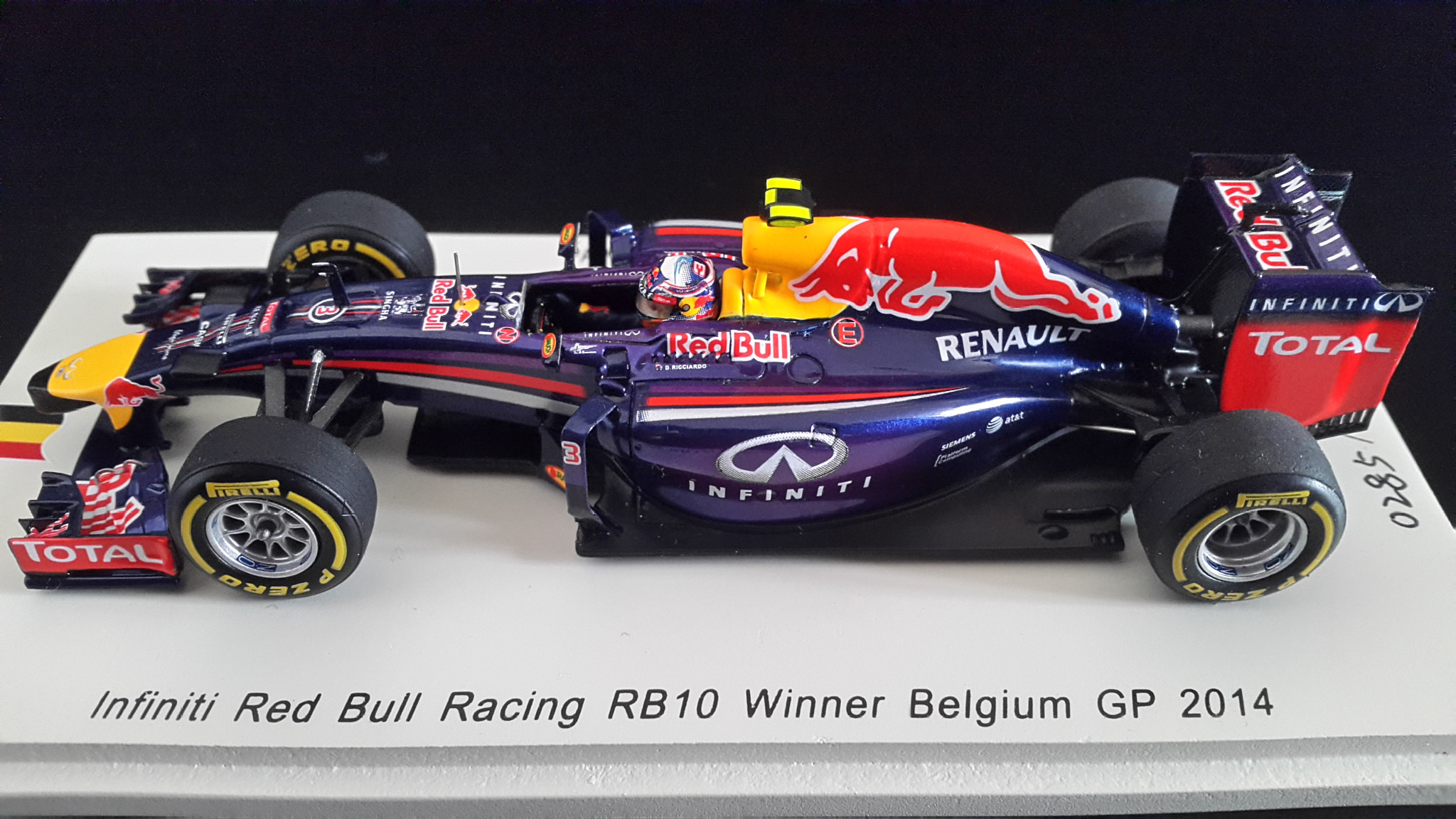 Wallpapers Cars Cars - Toys F1 Red Bull RB10 (2014 - Daniel RICCIARDO)