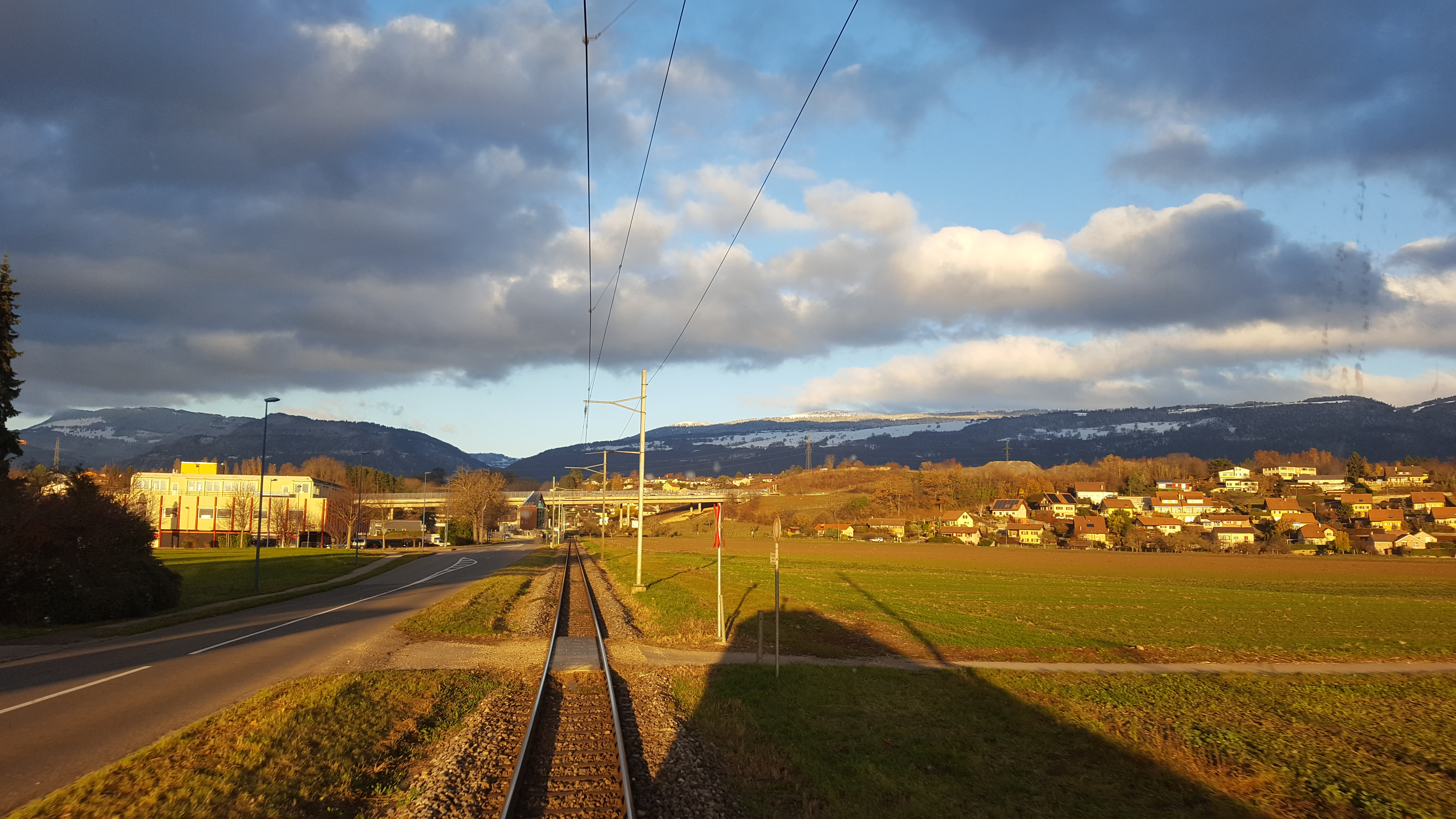 Fonds d'cran Constructions et architecture Gares - Rails Slction 125me Anniversaire Yverdon Sainte-Croix