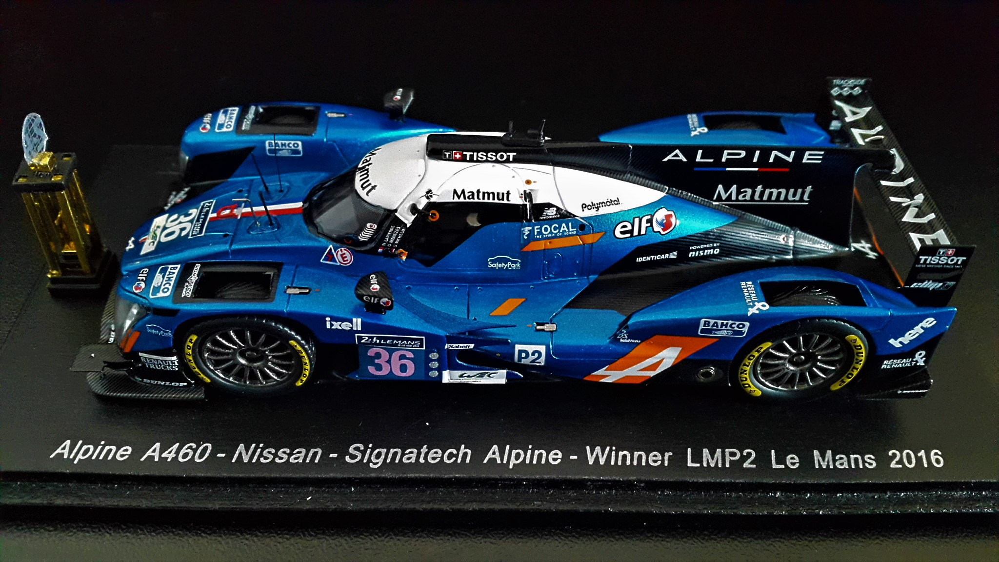 Fonds d'cran Voitures Voitures miniatures Signatech Alpine A460 - gagnante Le Mans 2016 cat.LMP2