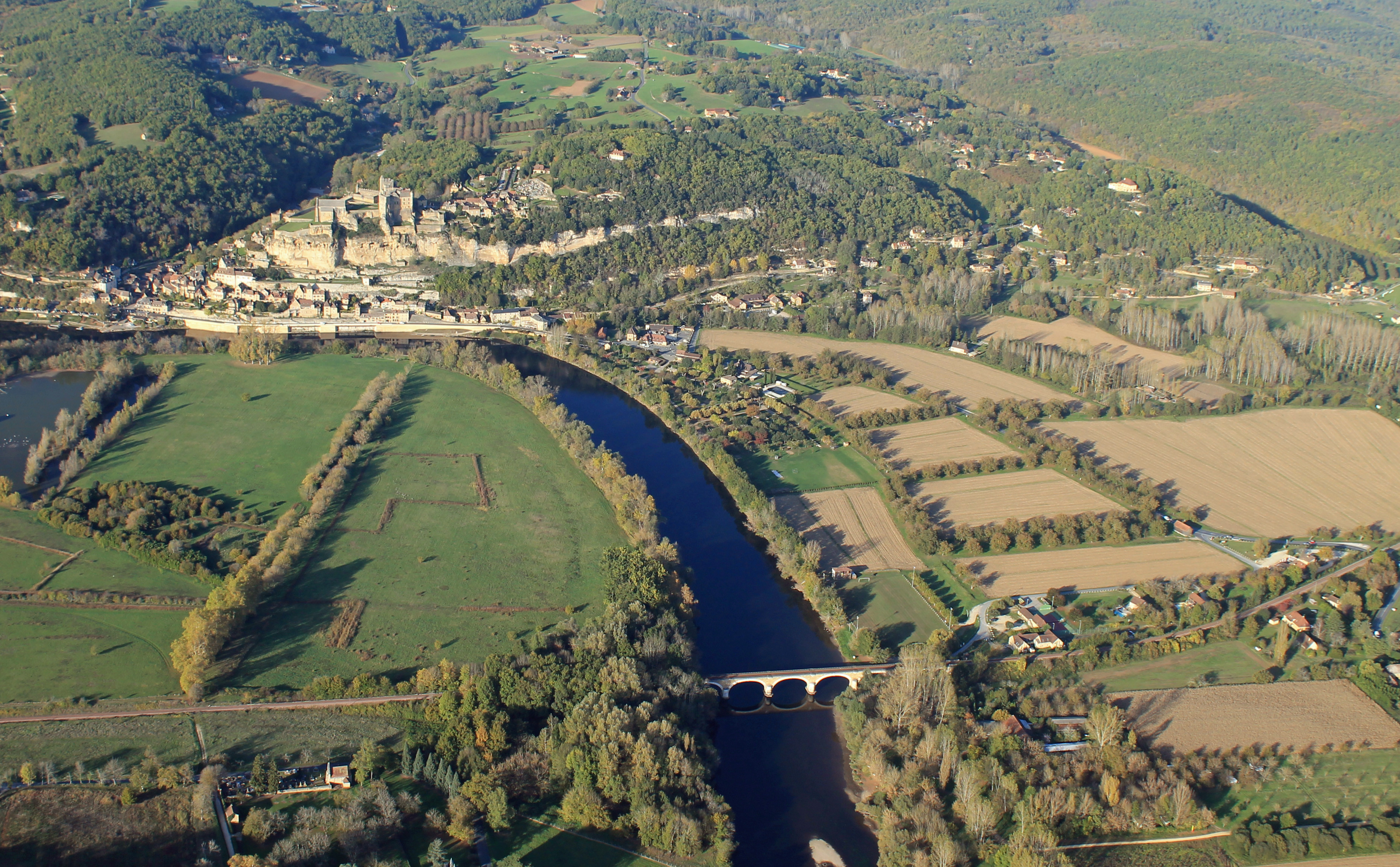 Wallpapers Nature Landscapes BEYNAC et son château fort