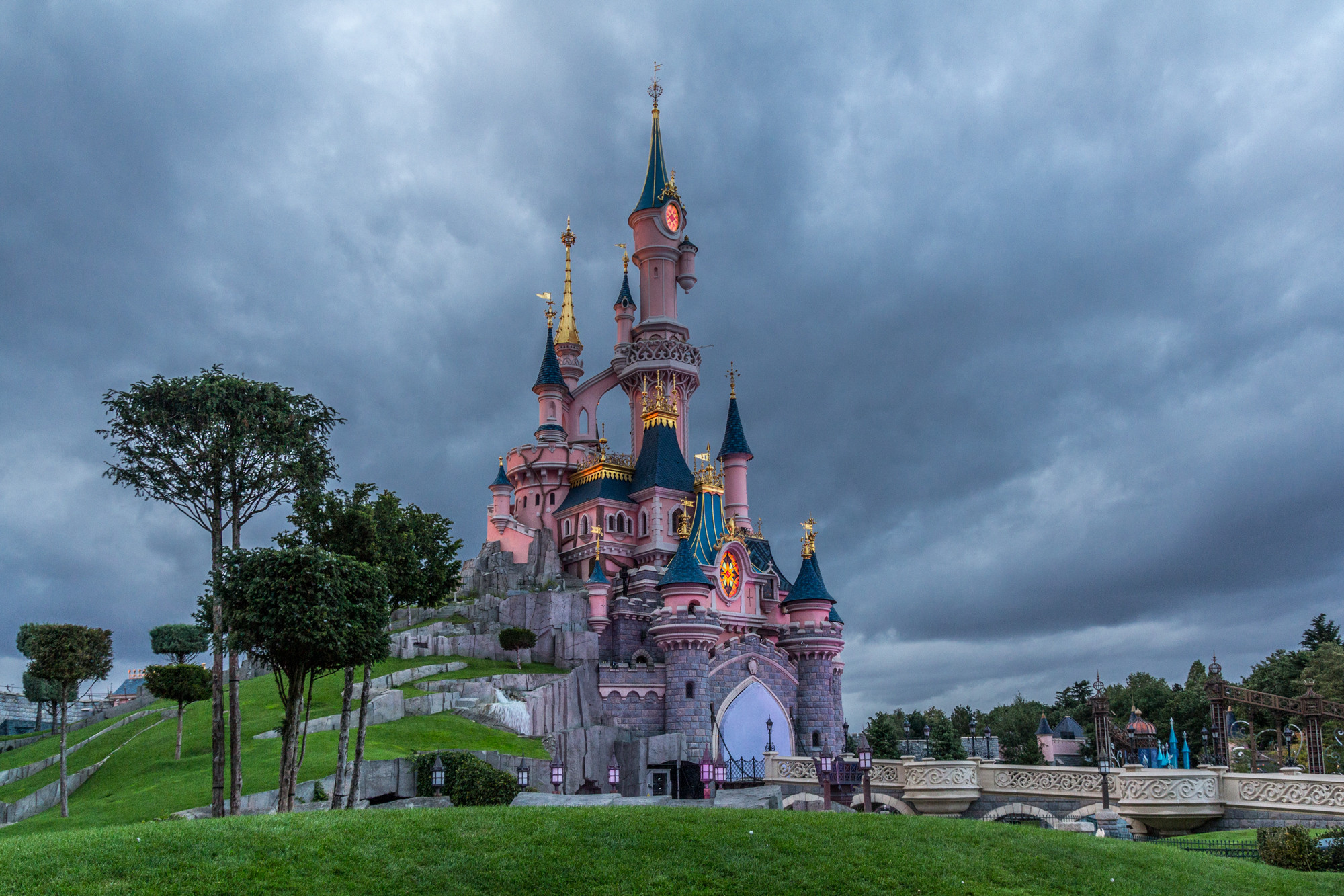 Fonds d'cran Constructions et architecture Parcs d'attractions > DisneyLand 