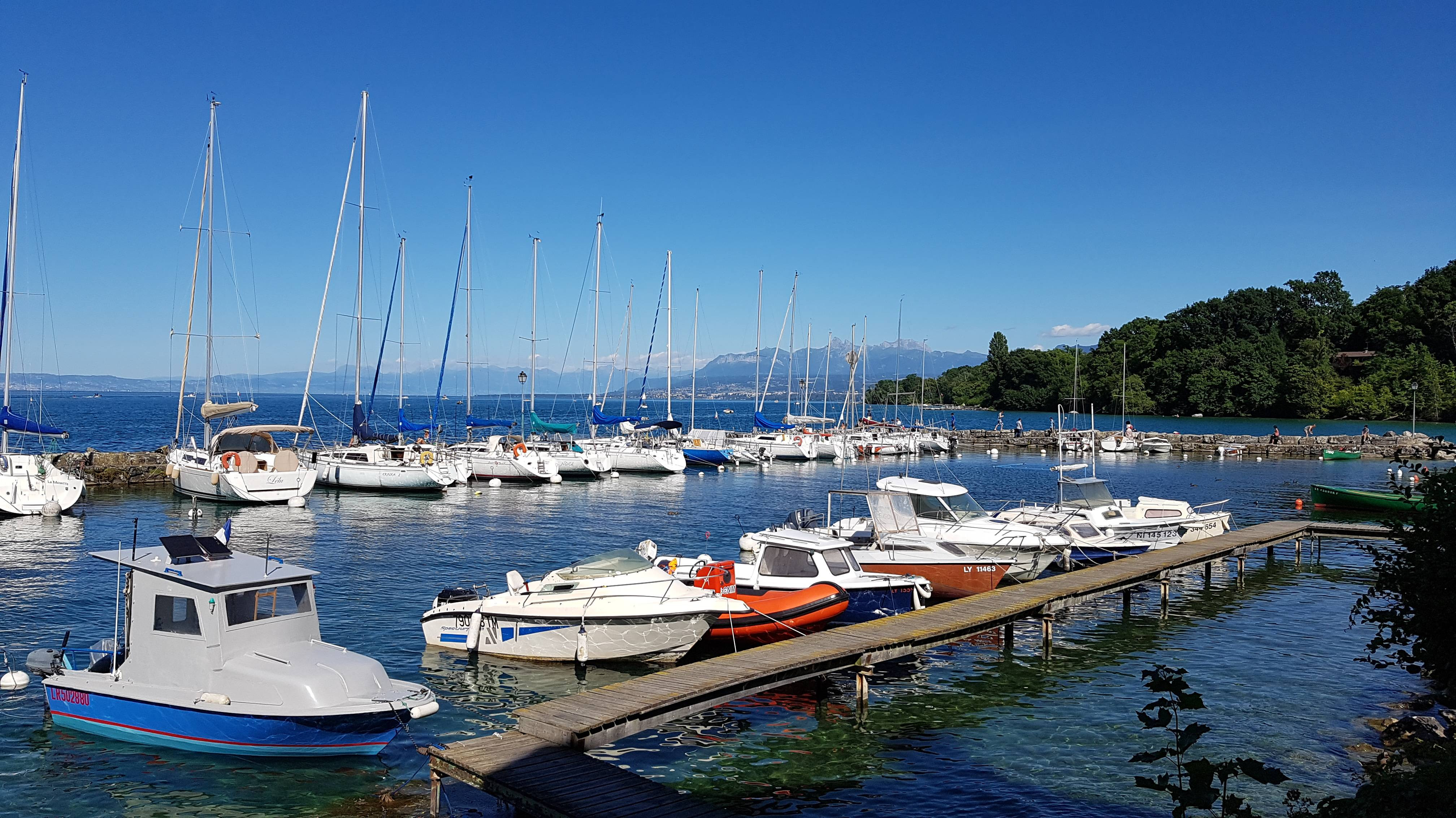 Fonds d'cran Bateaux Bateaux  moteur Thonon-Les-Bains