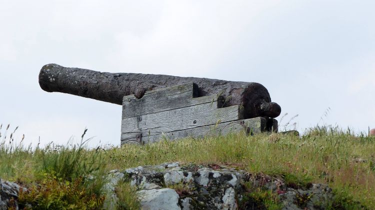 Fonds d'cran Objets Armes Canon La Roche-Bernard