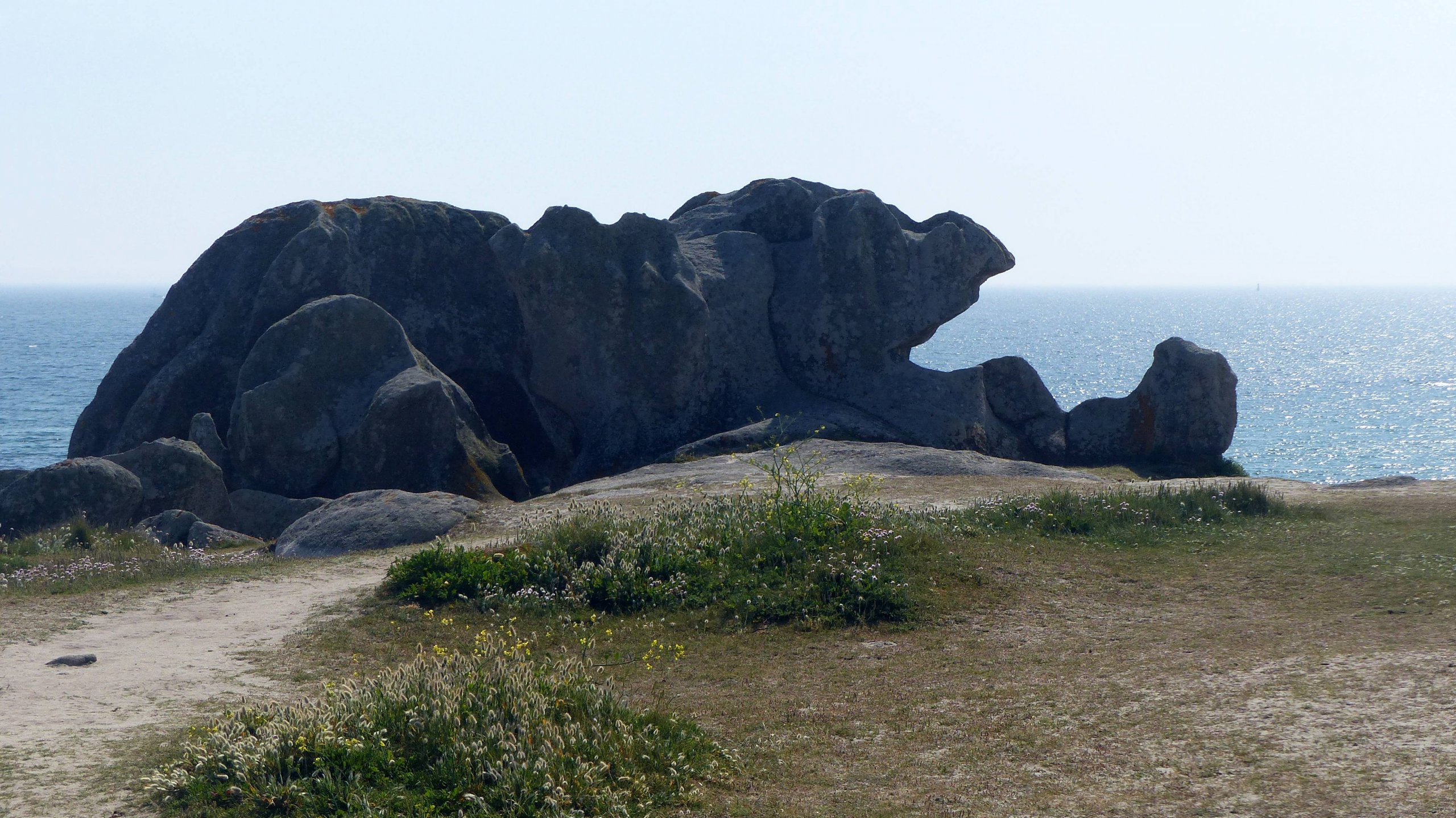 Fonds d'cran Nature Mers - Ocans - Plages Sentier côtier rocher de Goudoul 03