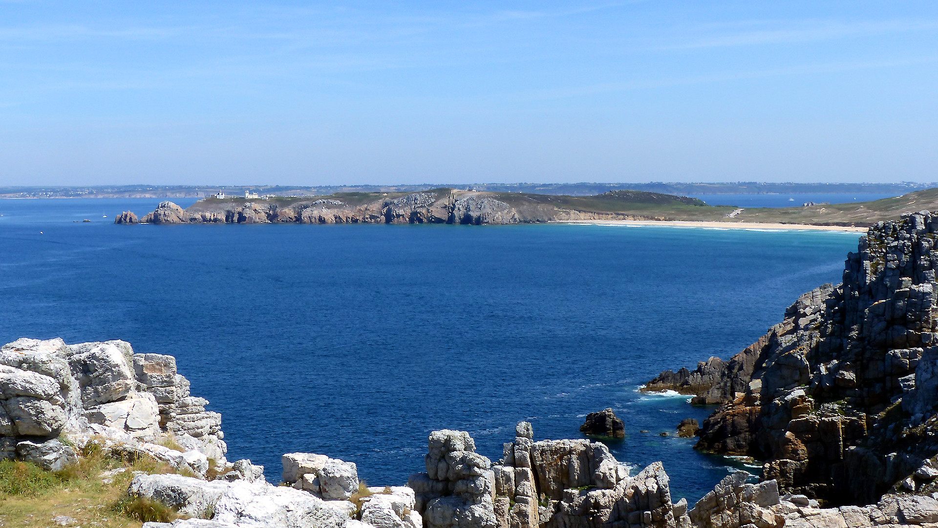 Fonds d'cran Voyages : Europe France > Bretagne La pointe de Pen-Hir (Finistère Sud)