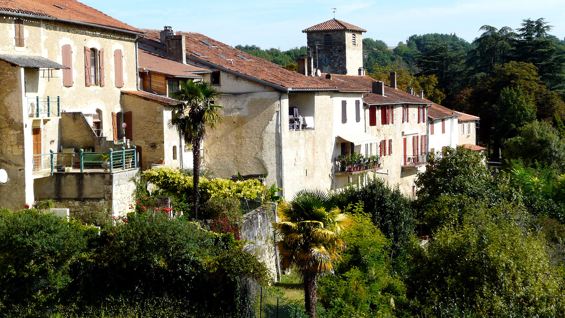 Wallpapers Trips : Europ France > Midi-Pyrnes Le petit village de Biran (Gers)