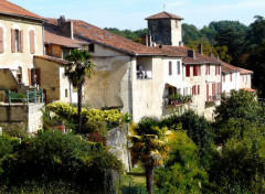  Voyages : Europe Le petit village de Biran (Gers)