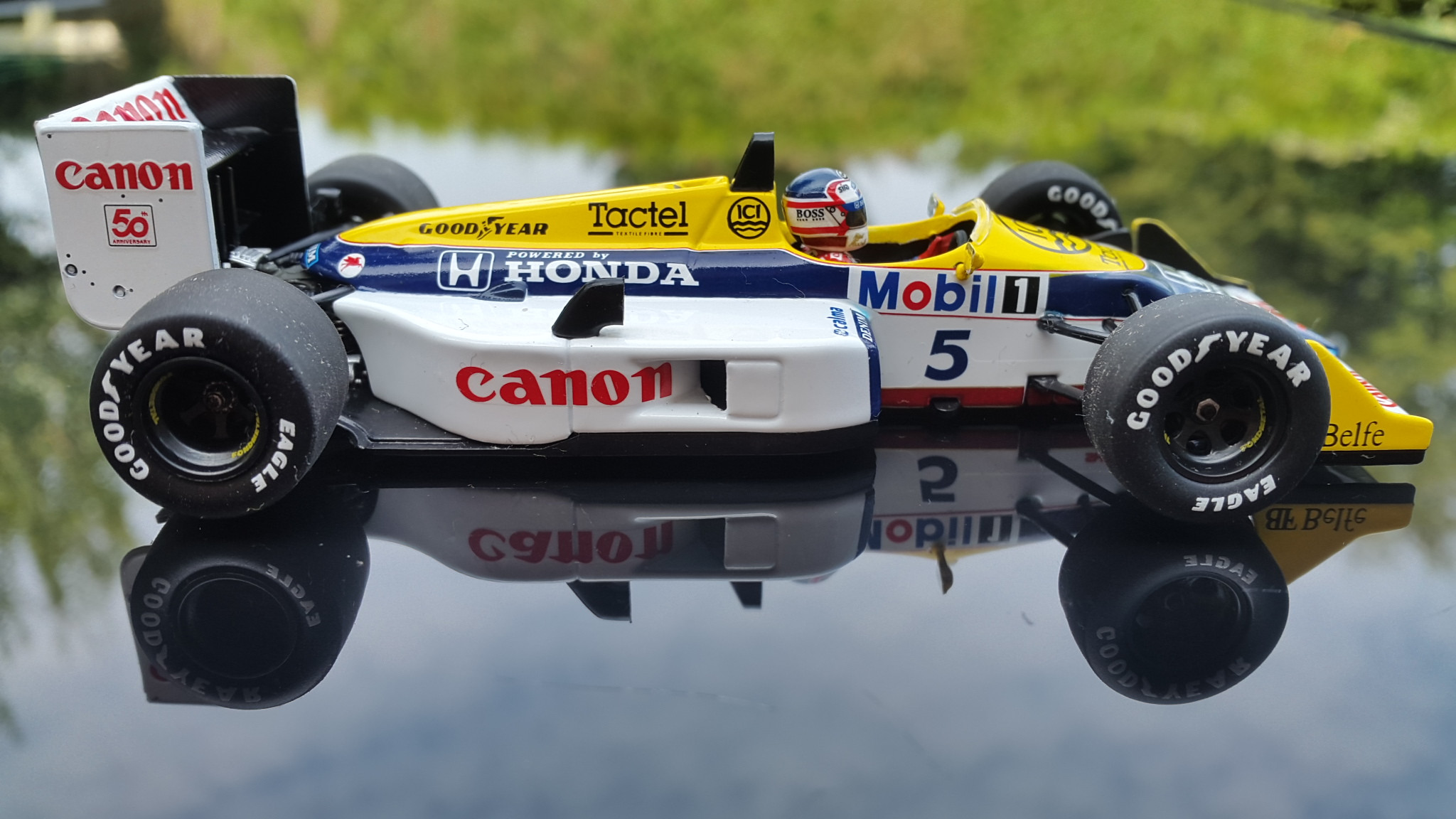 Fonds d'cran Voitures Voitures miniatures Williams-Honda FW11B (1987 - Nigel MANSELL)