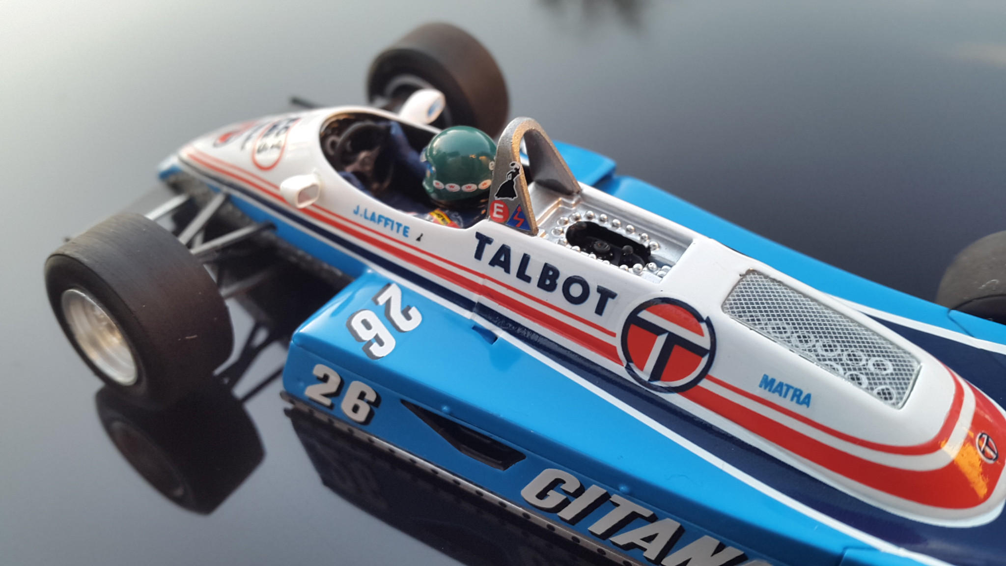 Fonds d'cran Voitures Voitures miniatures LIGIER JS-19 (1982 - Jacques LAFFITE)