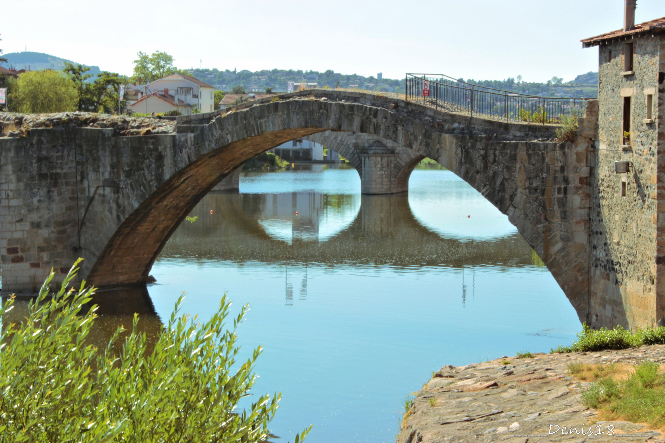 Fonds d'cran Constructions et architecture Ponts - Aqueducs LE PUY EN VELAY