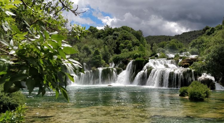 Fonds d'cran Nature Cascades - Chutes Wallpaper N464887