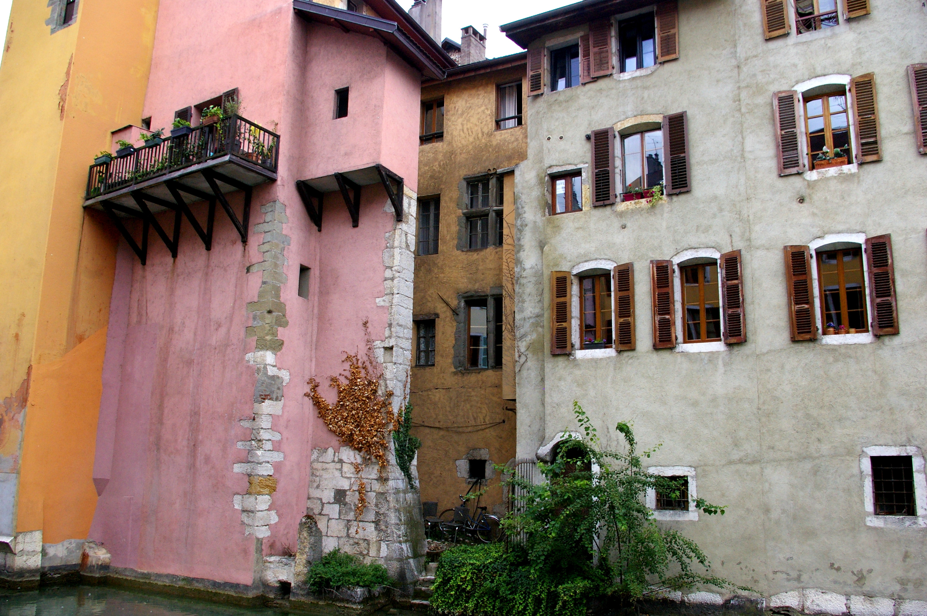 Fonds d'cran Voyages : Europe France > Provence-Alpes-Cte d'Azur annecy 