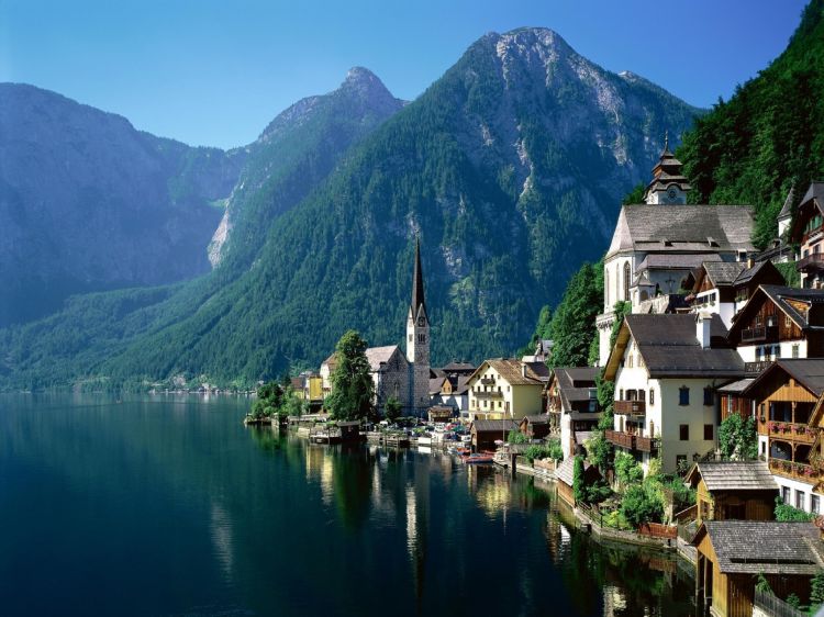 Fonds d'cran Nature Montagnes Ville d' Hallstatt (Autriche)