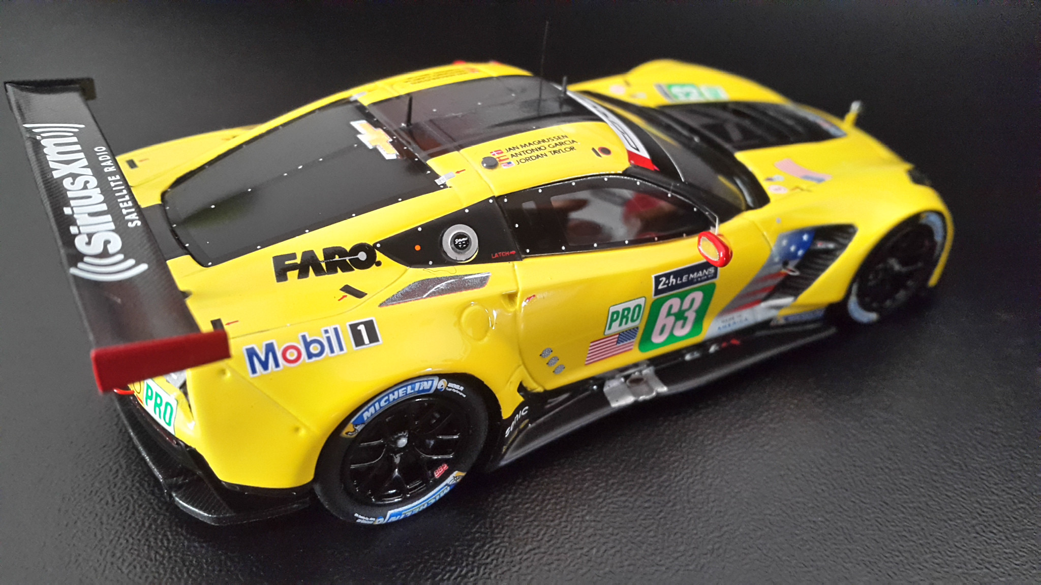 Fonds d'cran Voitures Voitures miniatures Chevrolet CORVETTE C7R - 3éme place cat.GTE PRO Le Mans 2017