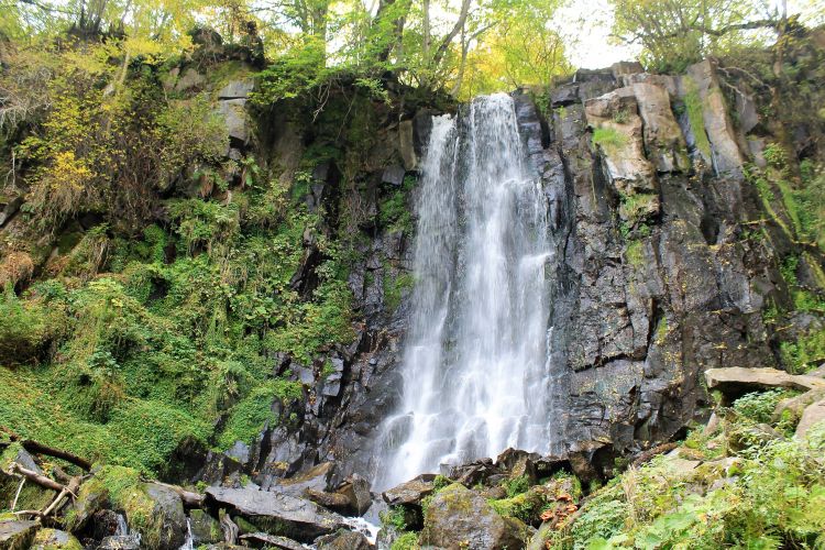 Fonds d'cran Nature Cascades - Chutes cascade de vaucoux (puy de dôme)