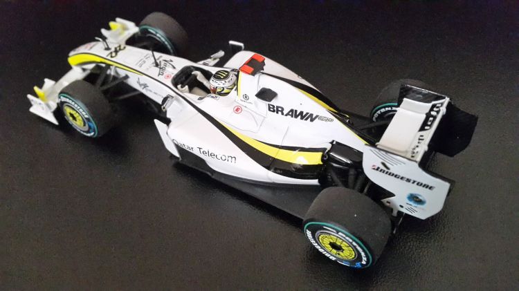 Fonds d'cran Voitures Voitures miniatures Brawn Grand Prix BGP 001 (2009 - Jenson BUTTON)