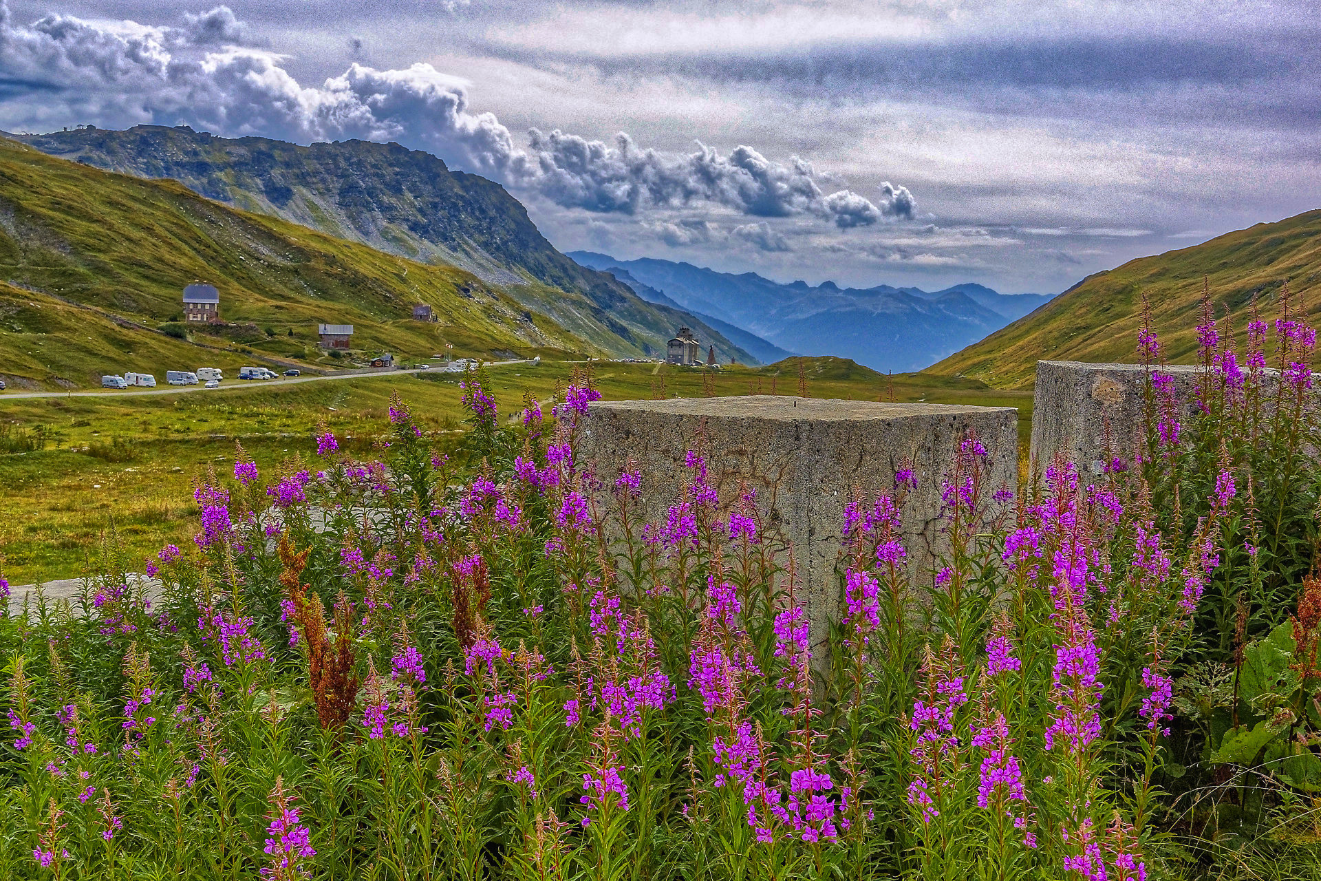 Fonds d'cran Nature Montagnes Alpes