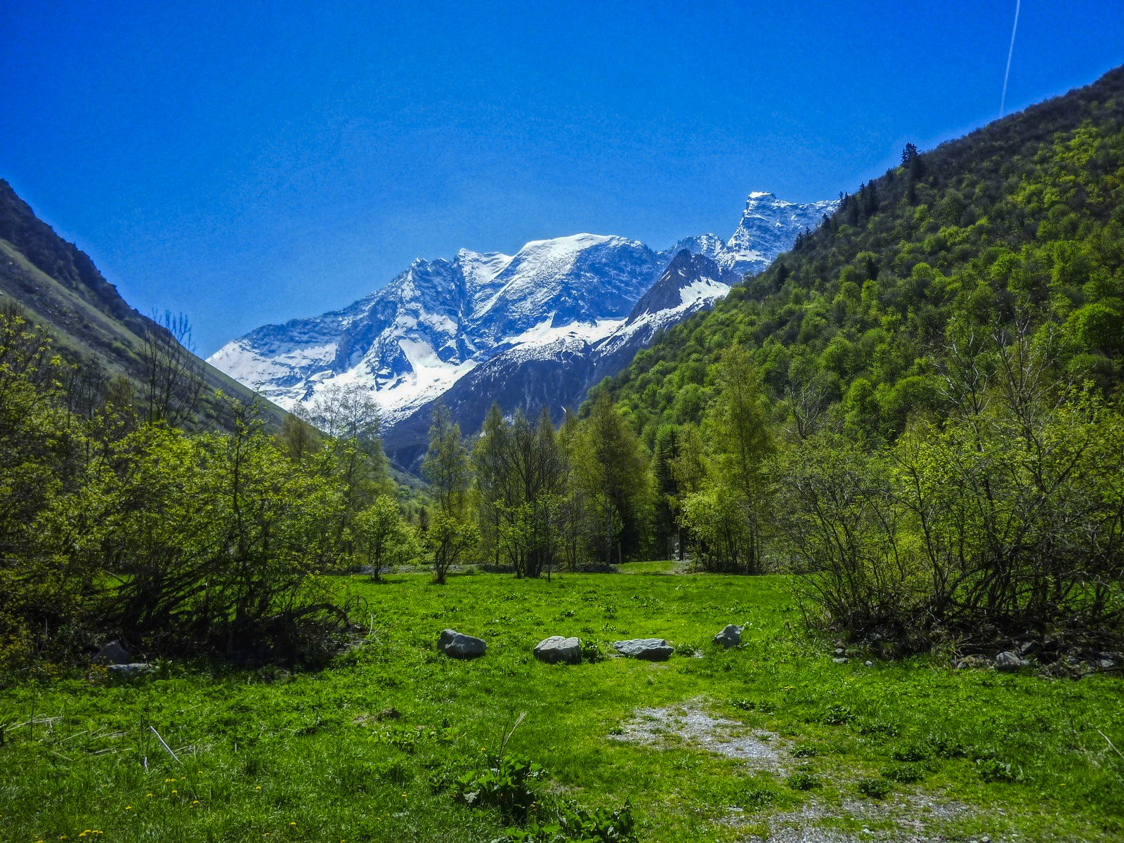 Fonds d'cran Nature Montagnes Alpes